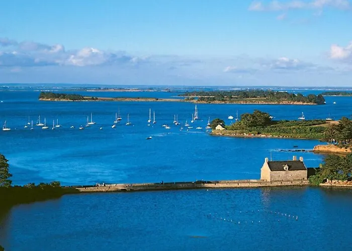 Charmante Maison De Pecheur Dans Le Golfe Du Morbihan